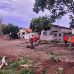 Ciclone extratropical provoca tempestade e causa queda de árvores em Taquarituba