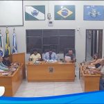 Vereadores de Carlópolis discutem orçamentos e projetos